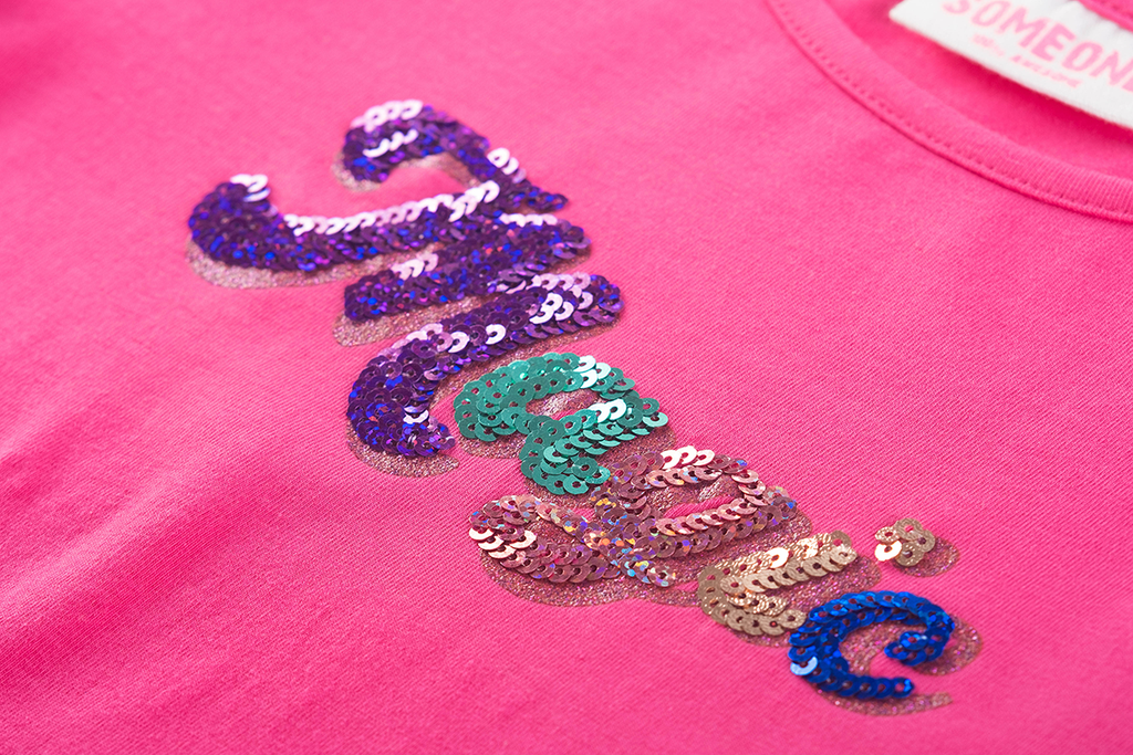 T-shirts lange mouw rood Someone