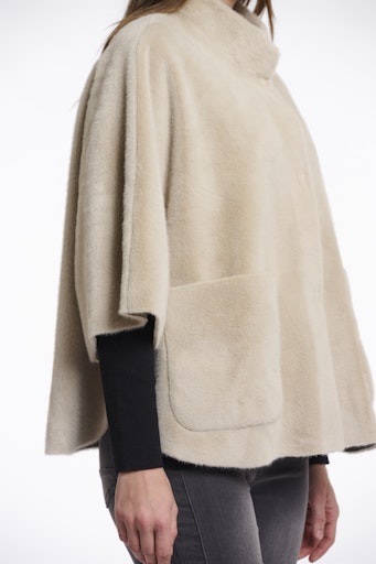 Poncho's beige Rino&Pelle