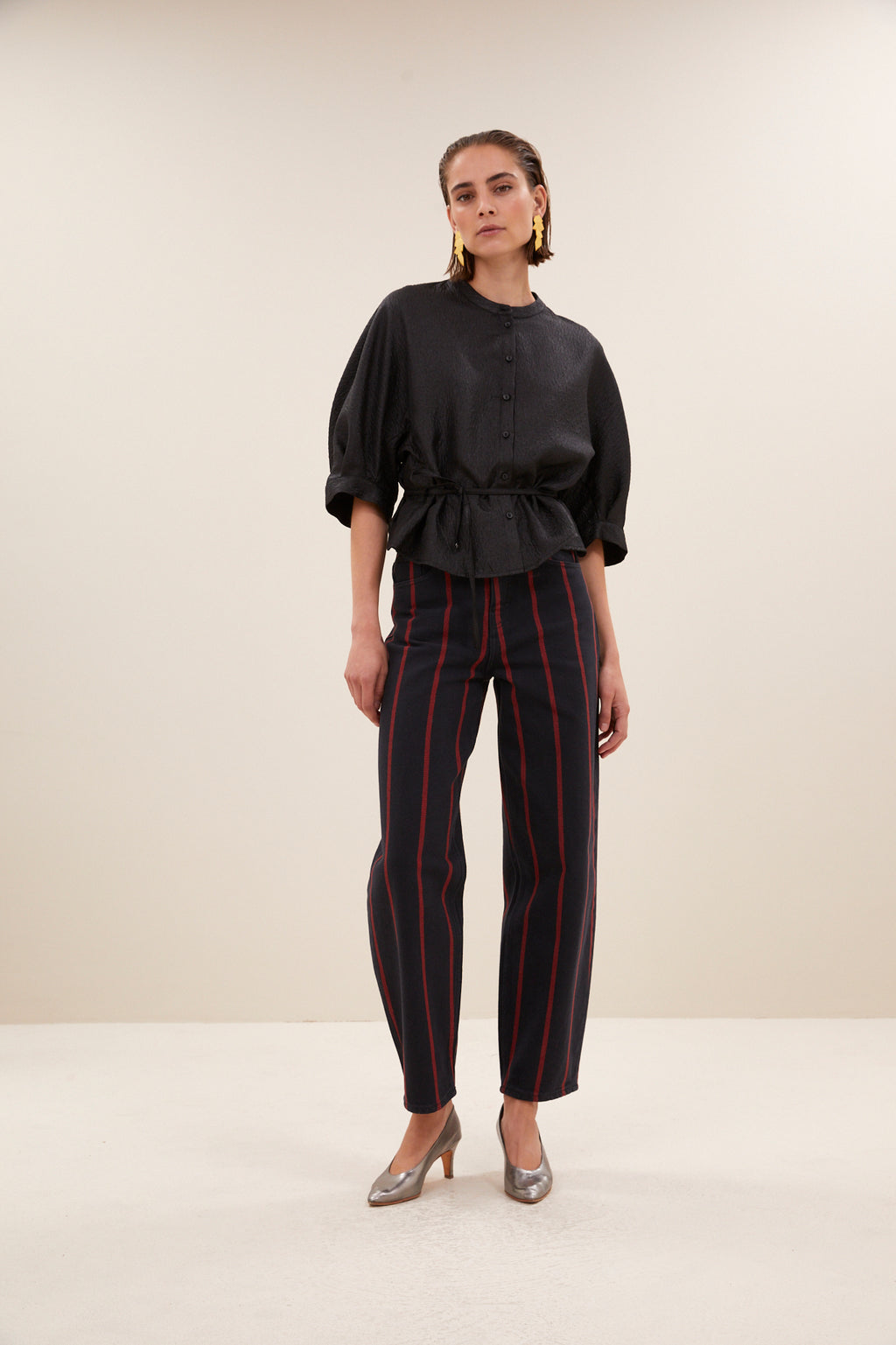 Blouses korte mouw zwart by-bar