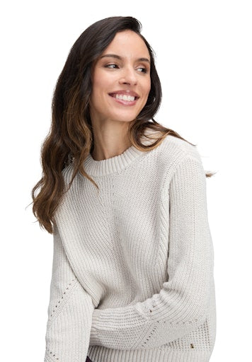 Pulls wit Betty & Co