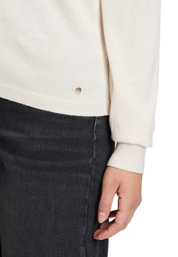 Pulls beige Betty & Co