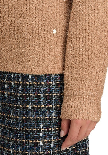 Pulls bruin Betty & Co