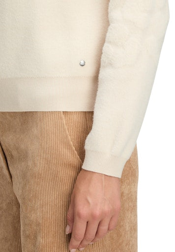 Pulls wit Betty & Co