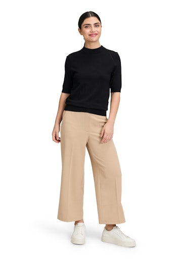 Pulls zwart Betty Barclay