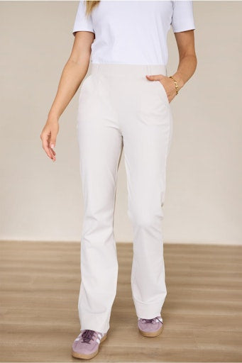 Broeken beige Studio Anneloes