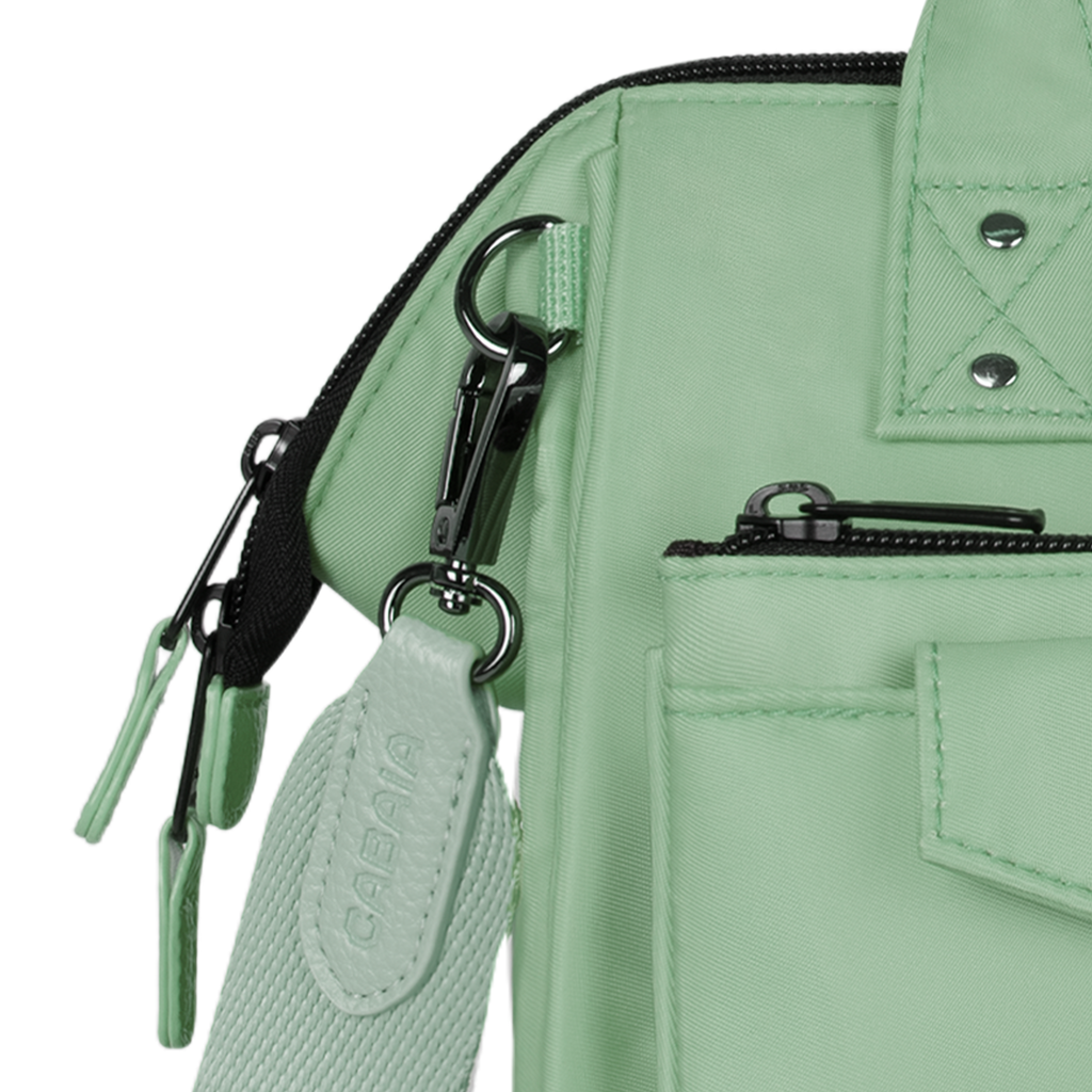 Handtassen groen Cabaïa