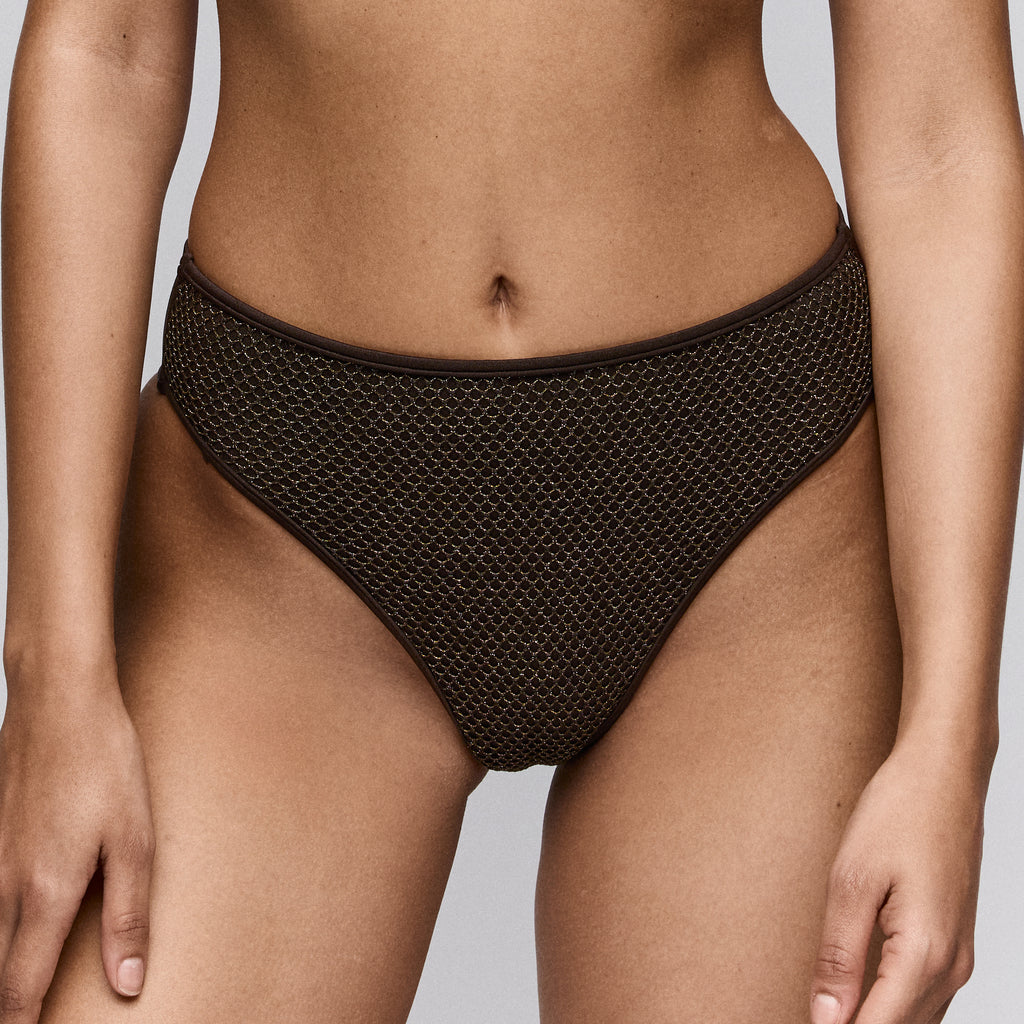 Bikini's bruin SARDA