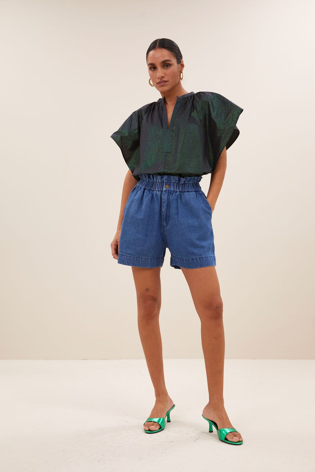 Blouses korte mouw groen by-bar