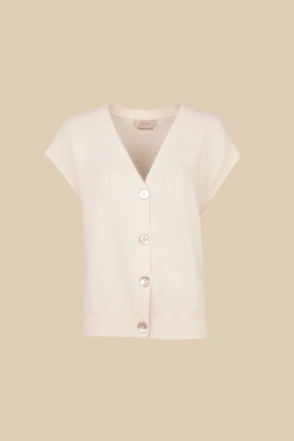 Pulls beige March23