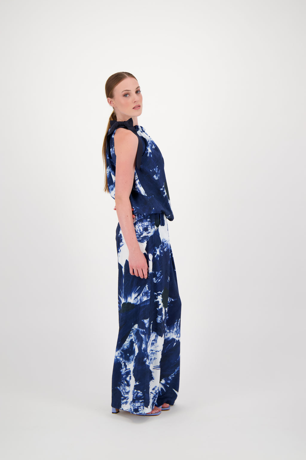 Tops navy Hampton Bays