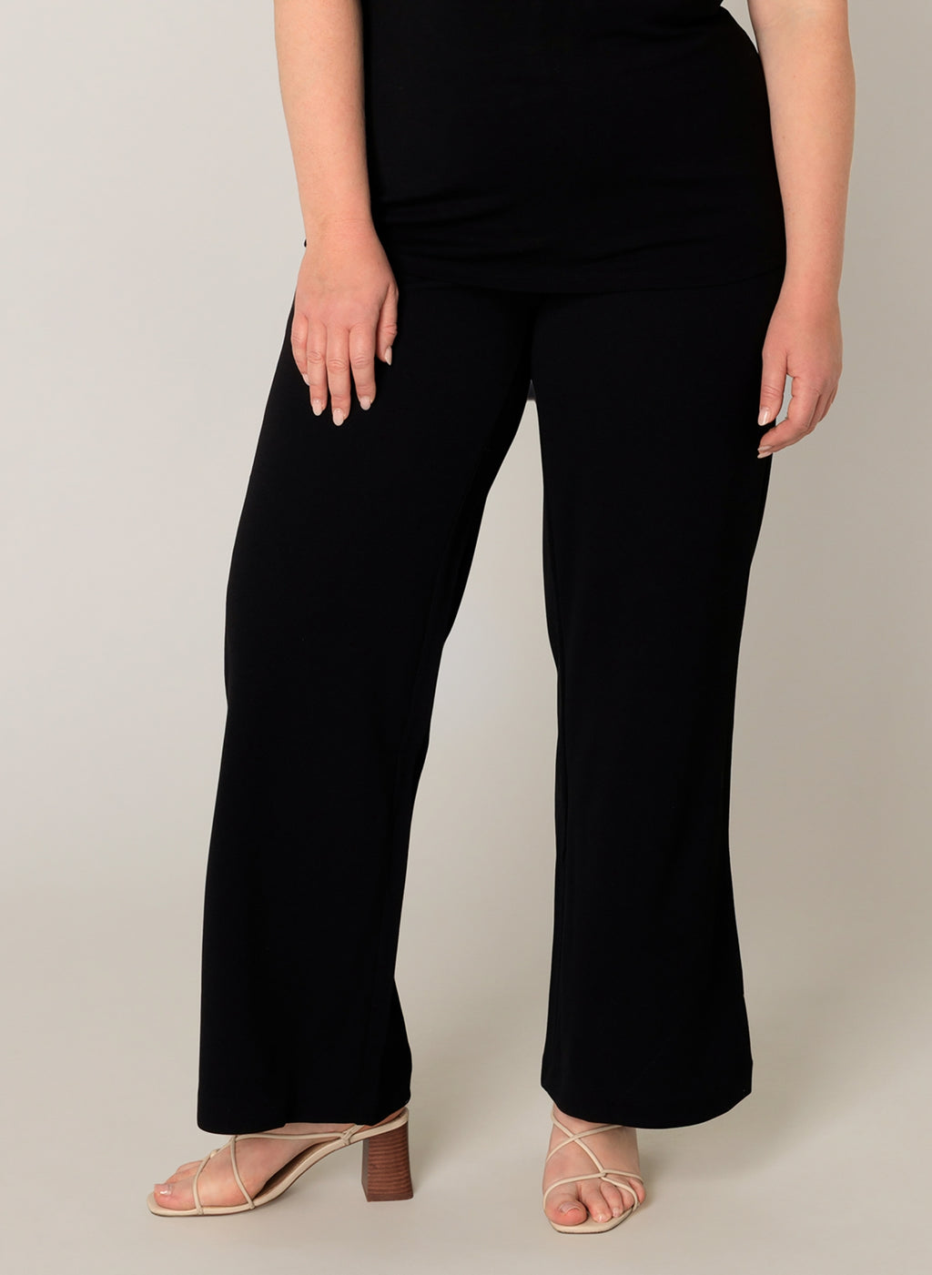 Broeken zwart BASE LEVEL CURVY