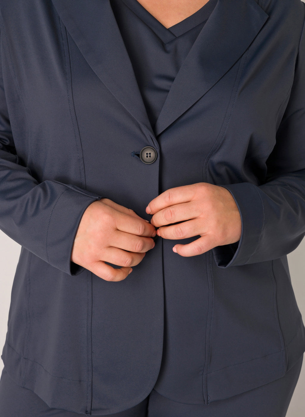 Blazers navy yest curve