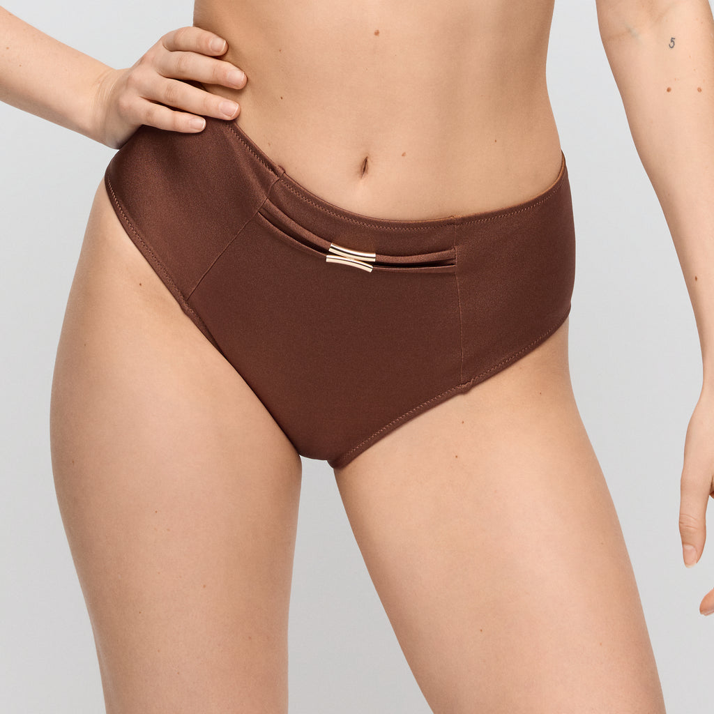 Bikini's bruin Marie Jo Swim