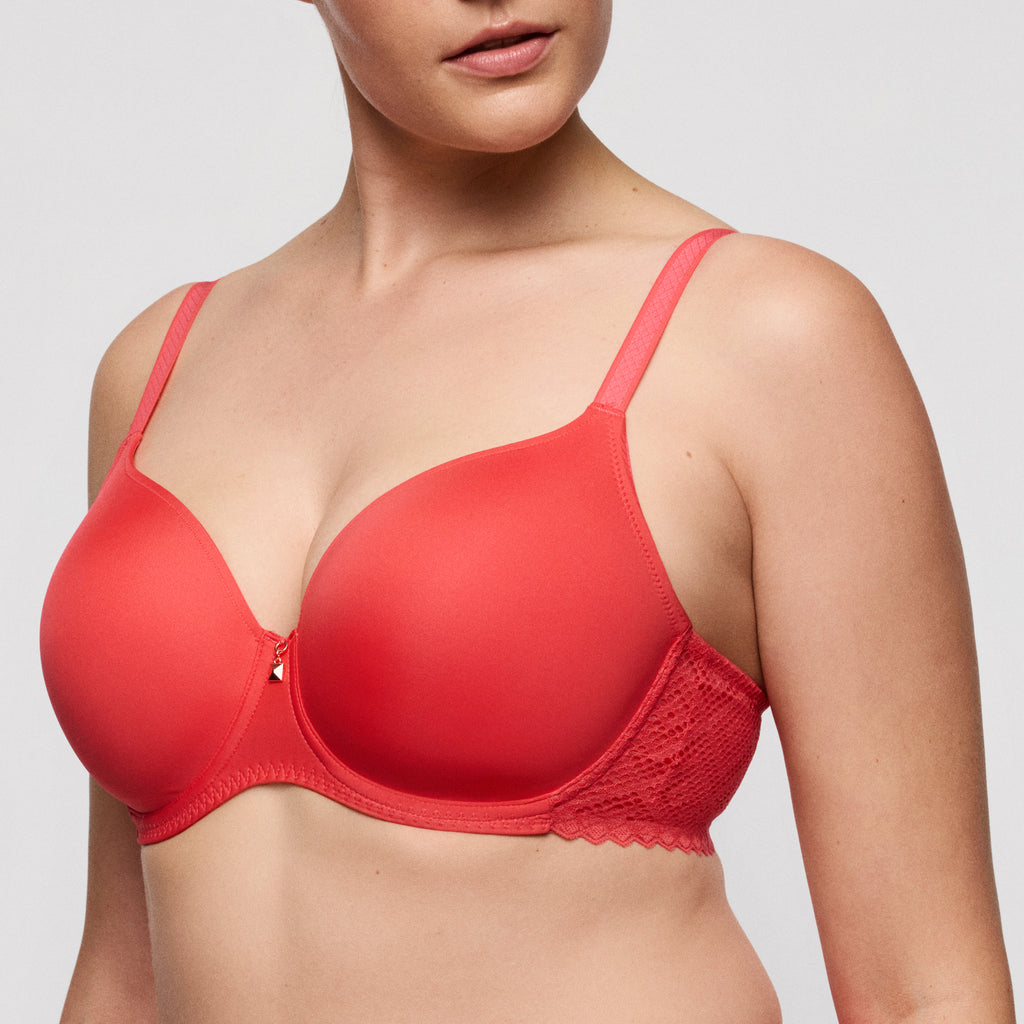 BH's rood Prima Donna Twist