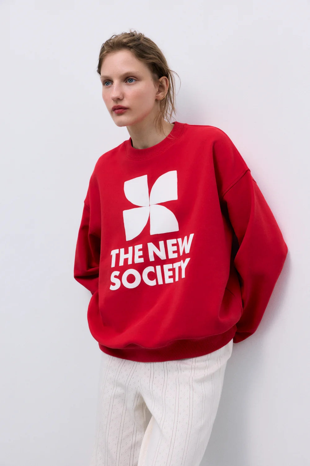 Sweaters rood The New Society