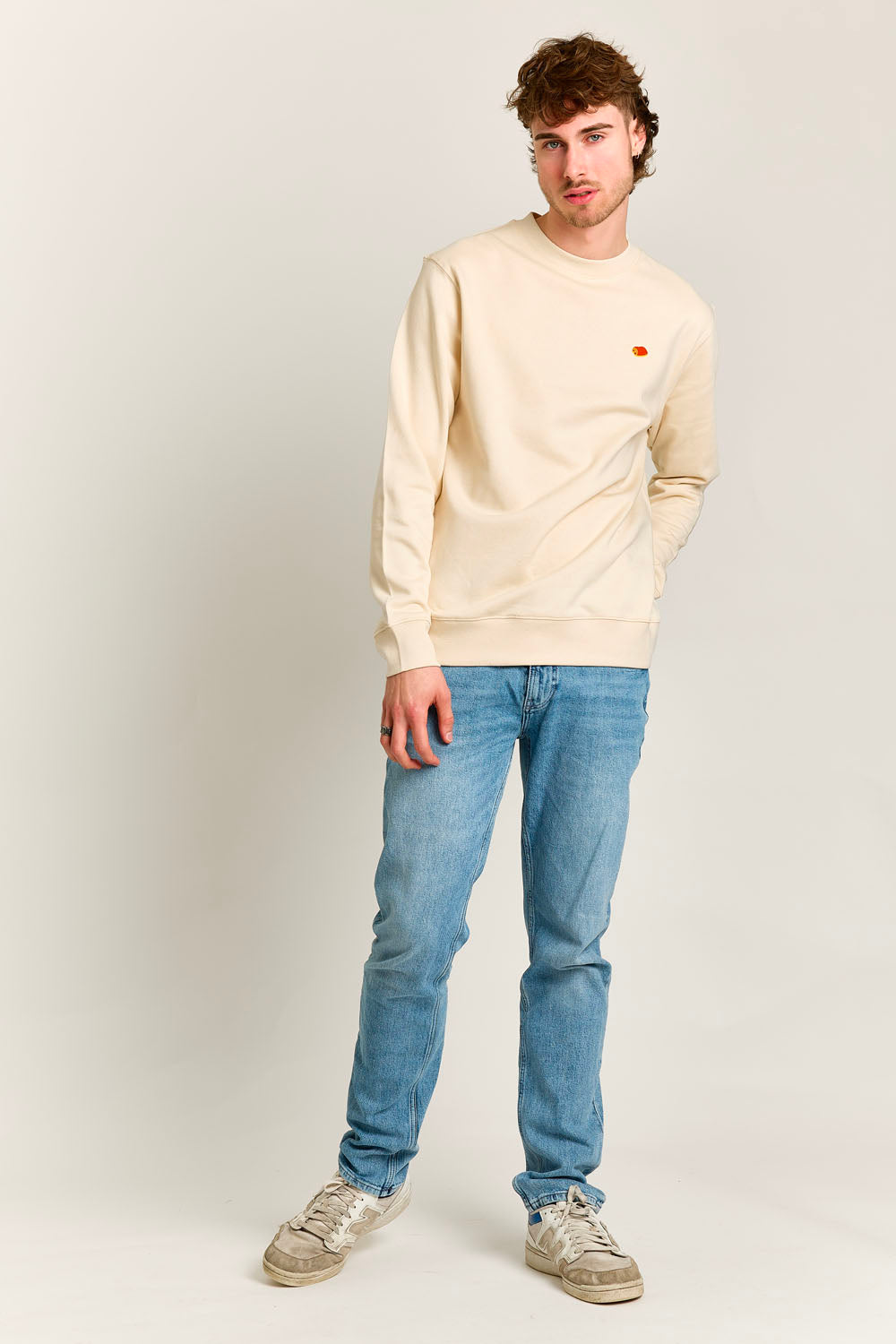 Sweaters wit STRØM