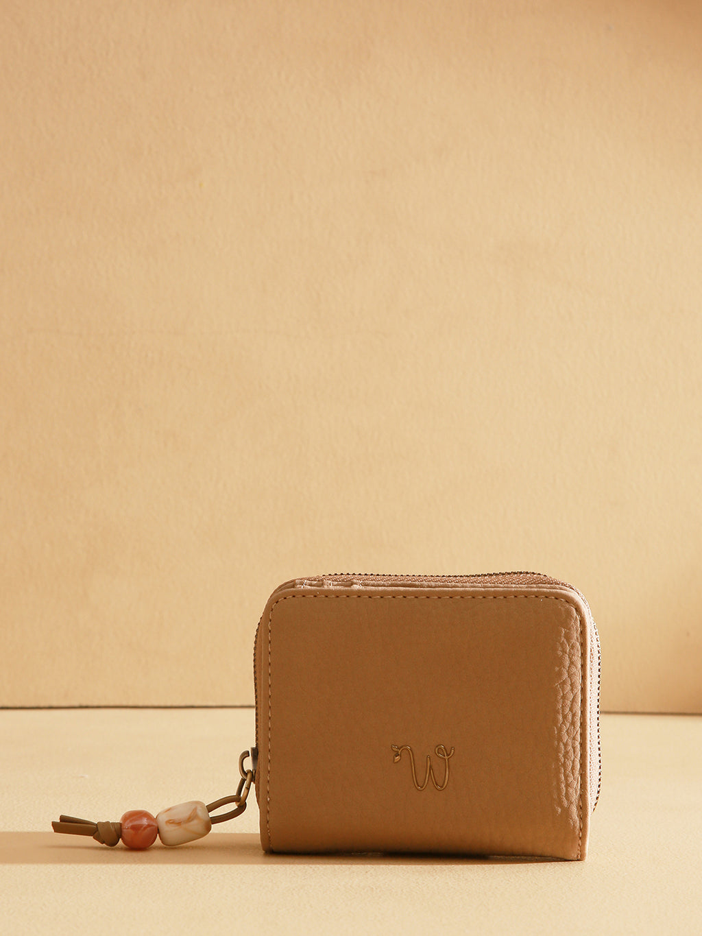 Portefeuilles beige Woomen