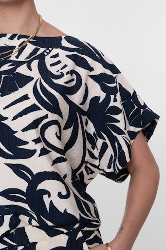 Tops navy Geisha