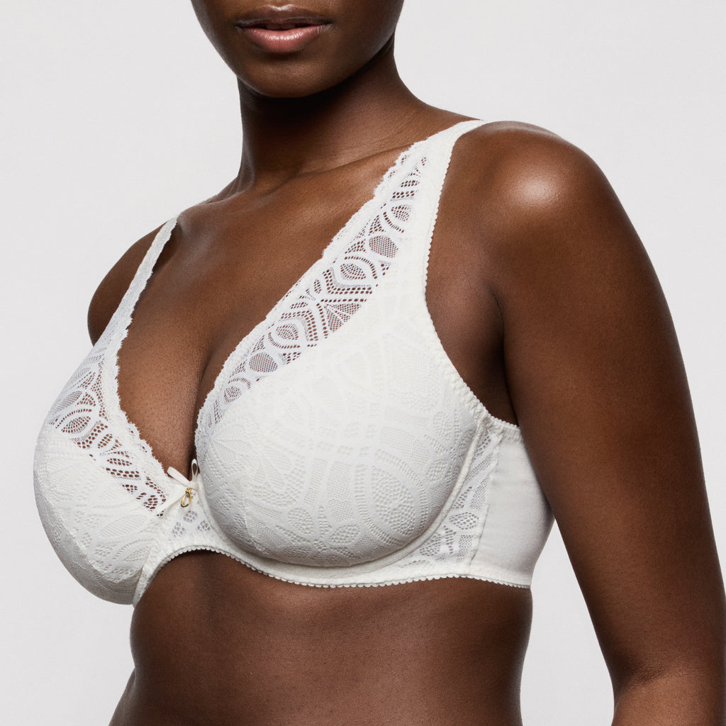 BH's beige Prima Donna