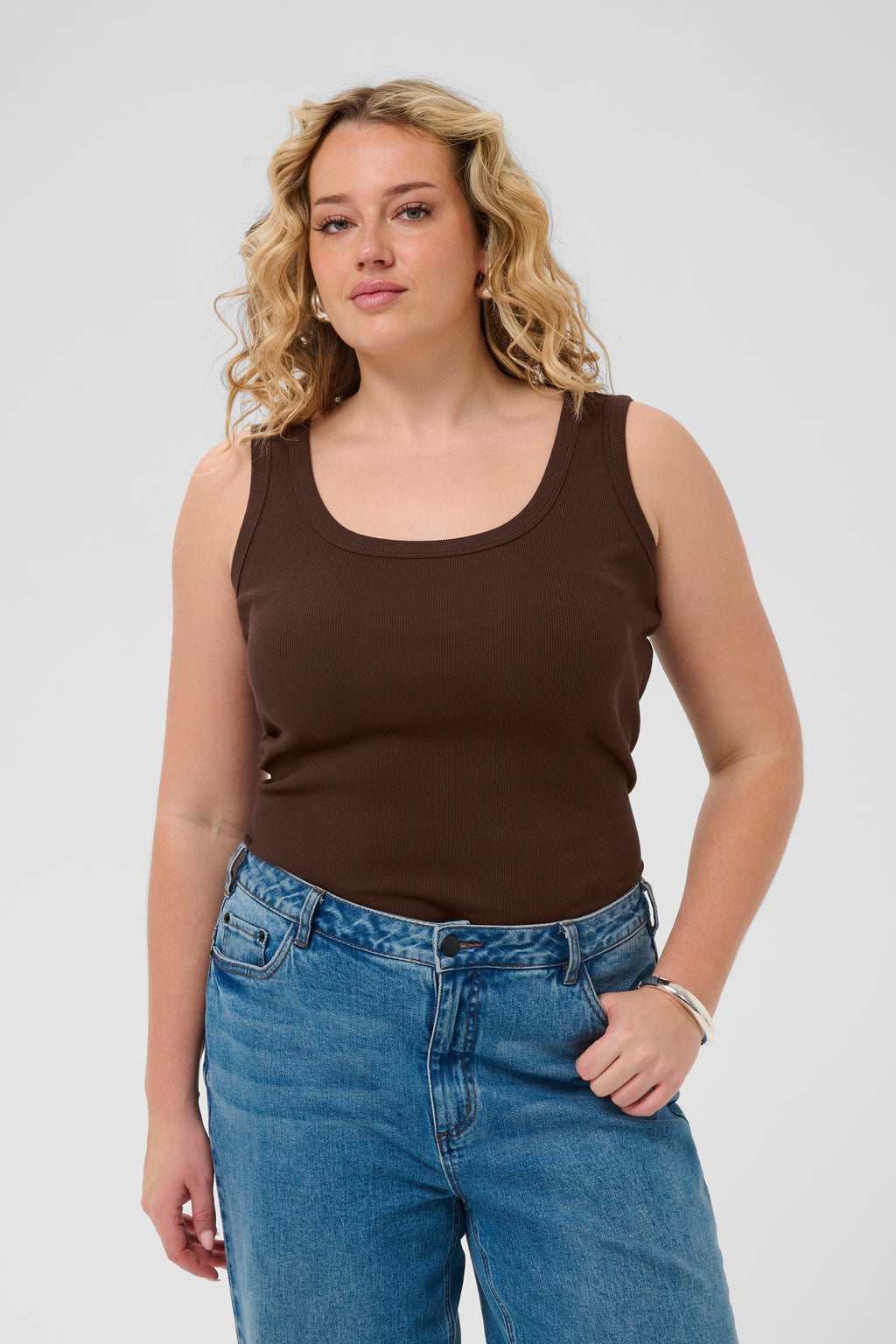 Tops bruin Kaffe curve