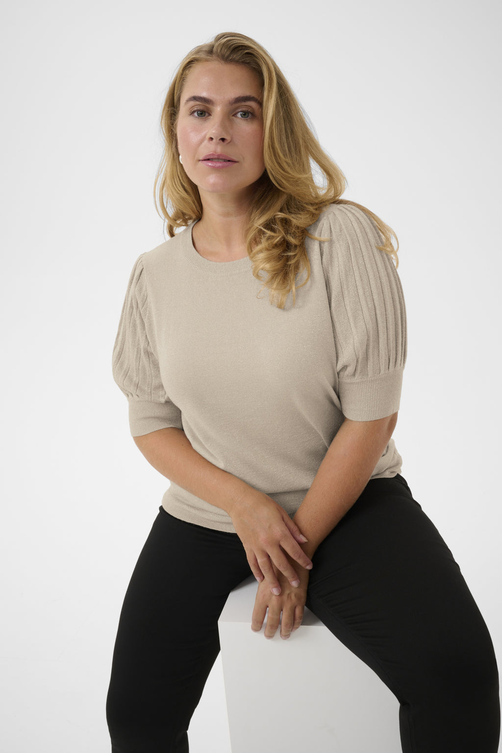 Pulls beige Kaffe curve