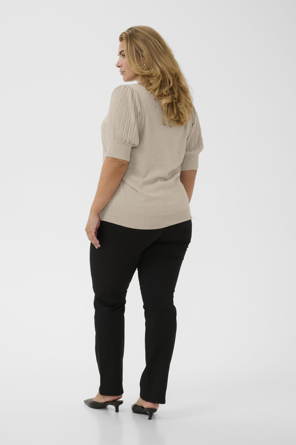 Pulls beige Kaffe curve