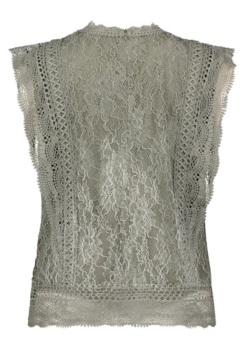 Tops  Vera Mont