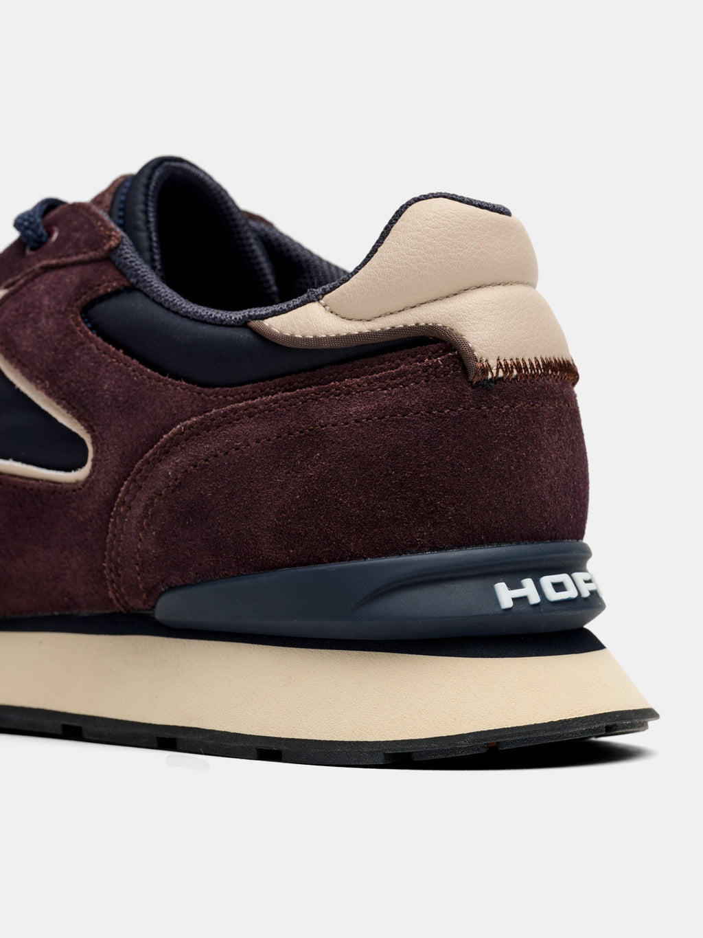 Sneakers bruin HOFF