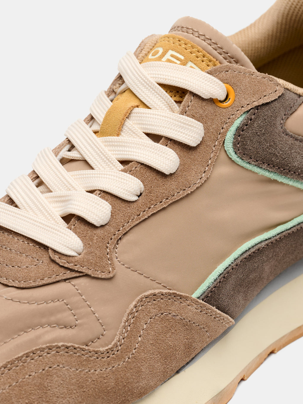 Sneakers beige HOFF