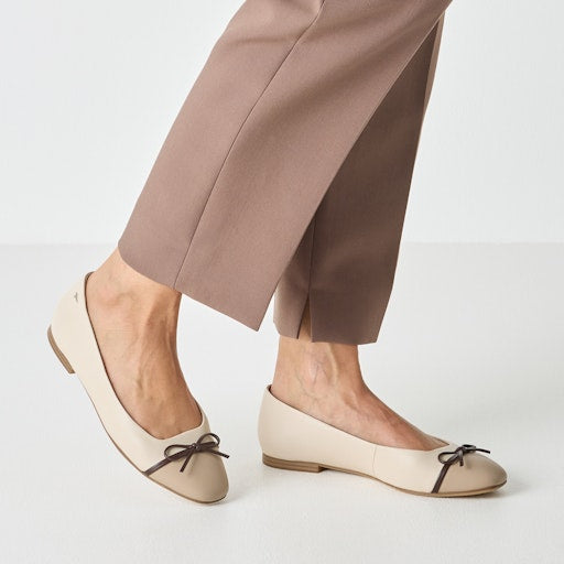 Loafers beige Tamaris