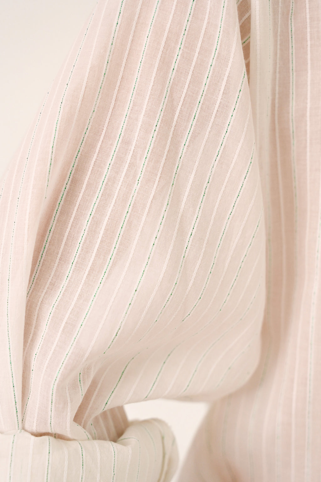 Blouses lange mouw beige Sacrécoeur