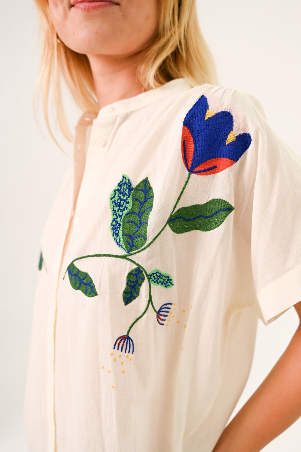 Blouses korte mouw beige Sacrécoeur