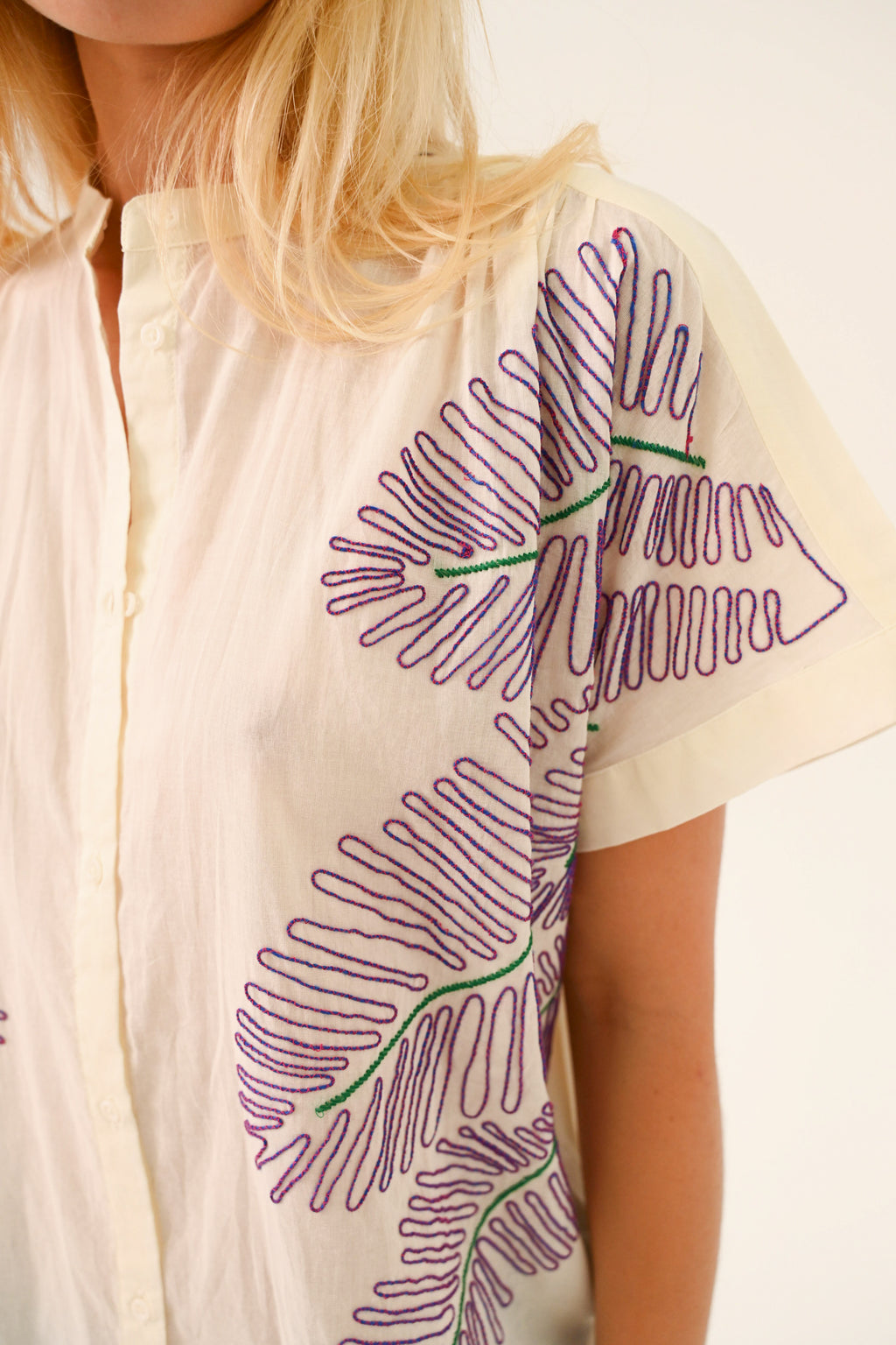 Blouses korte mouw beige Sacrécoeur