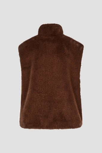 Blazers bruin Barbara Lebek