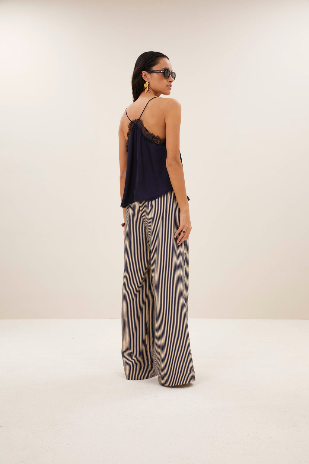 Tops navy by-bar