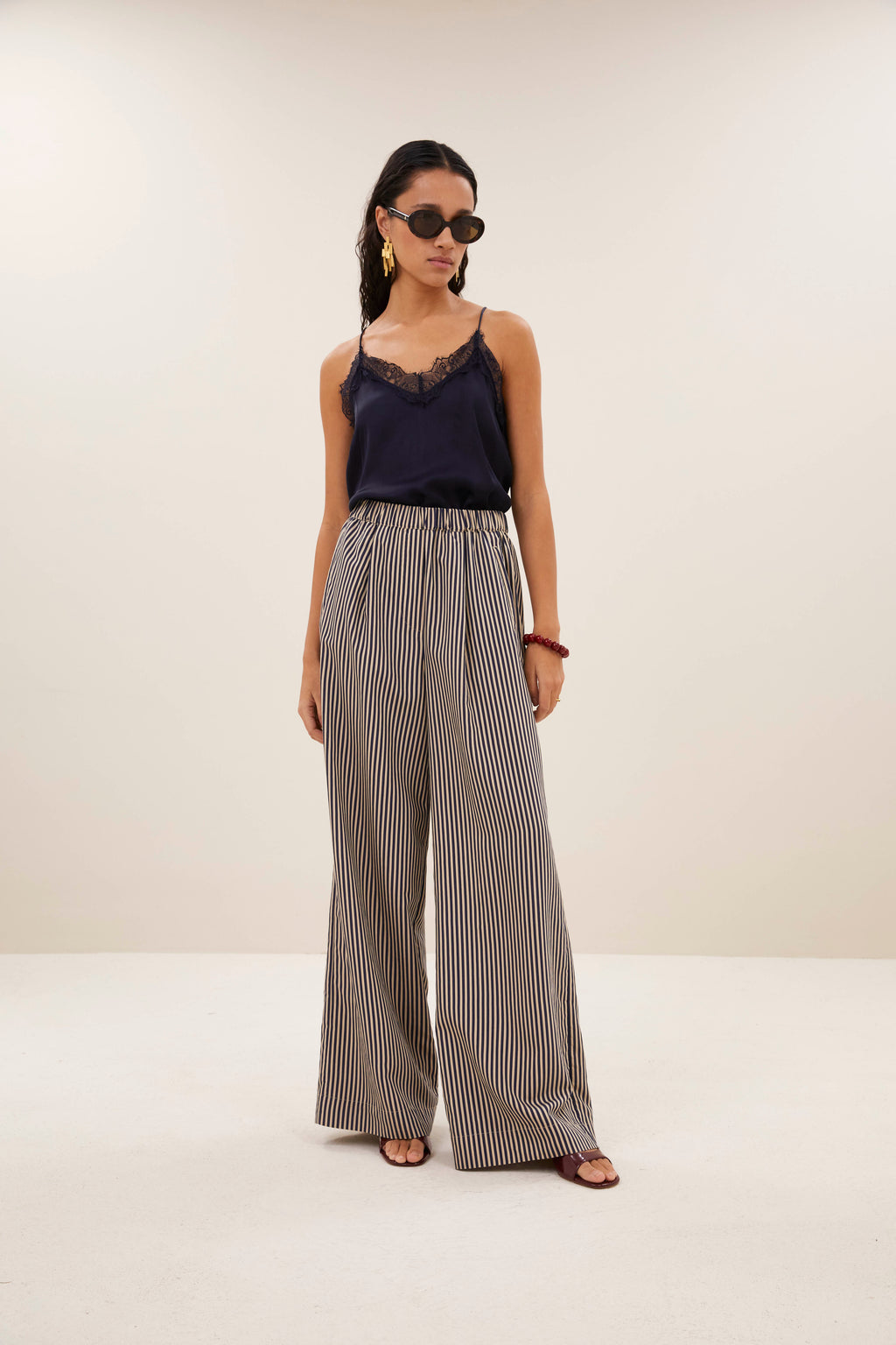 Tops navy by-bar