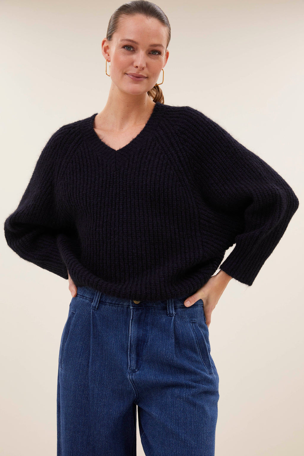 Pulls navy by-bar