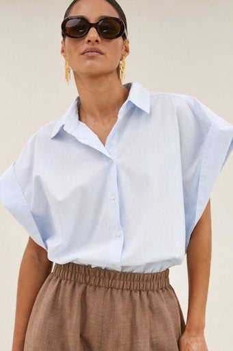blouse zonder mouw blauw by-bar