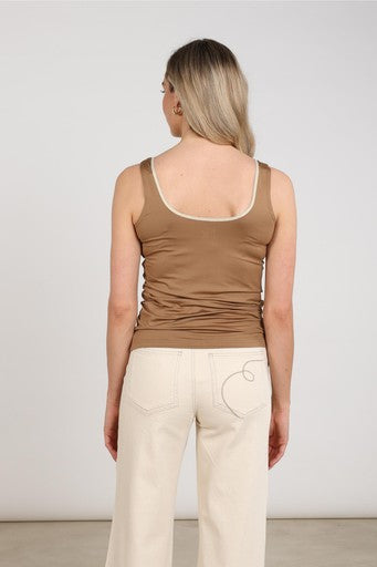 Tops bruin NUKUS