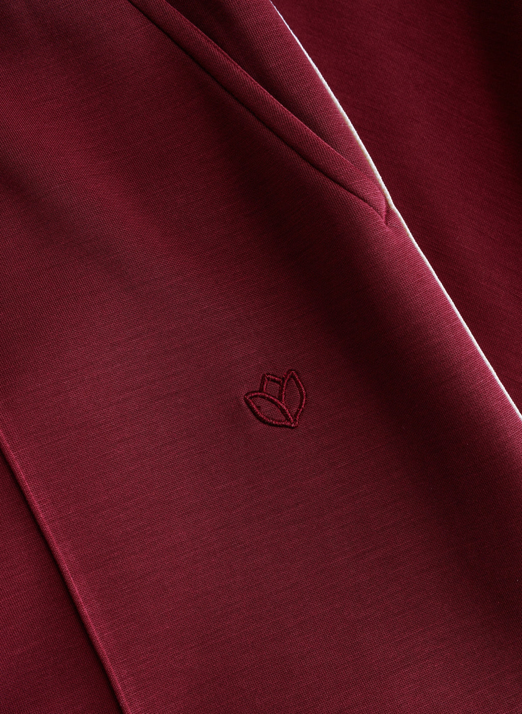 Broeken bordeaux yest curve