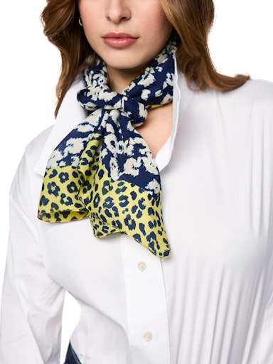 Sjaals navy Marc Cain