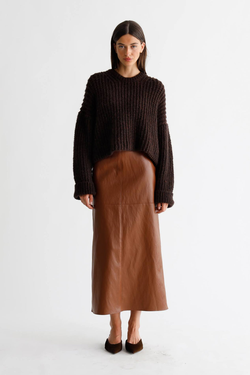 Pulls bruin Julia June