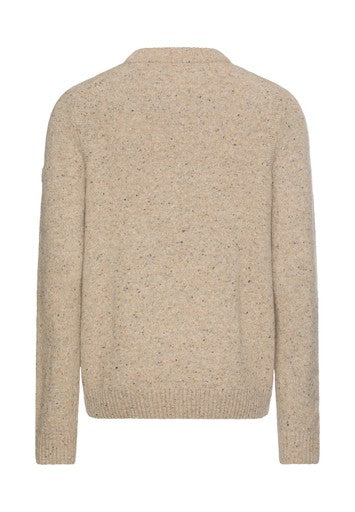 Pulls bruin Camel active