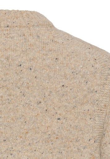 Pulls bruin Camel active