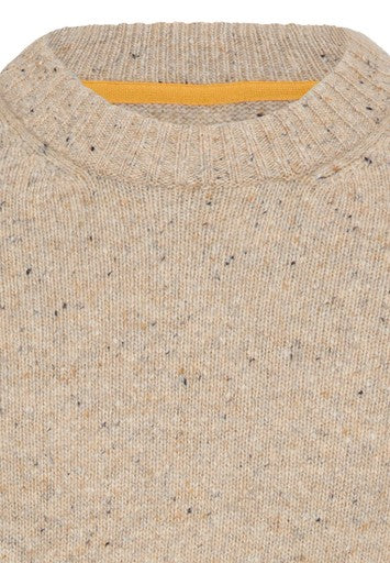 Pulls bruin Camel active