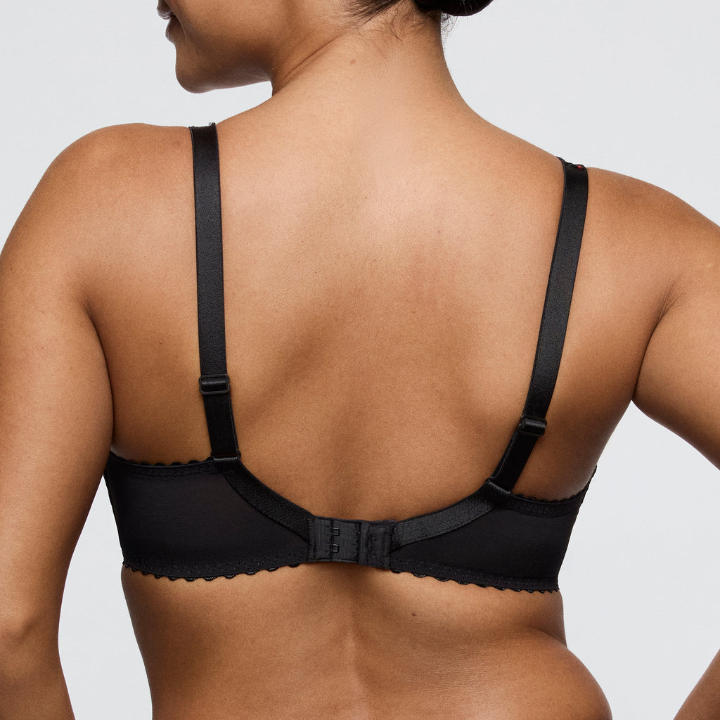 BH's multicolor Prima Donna