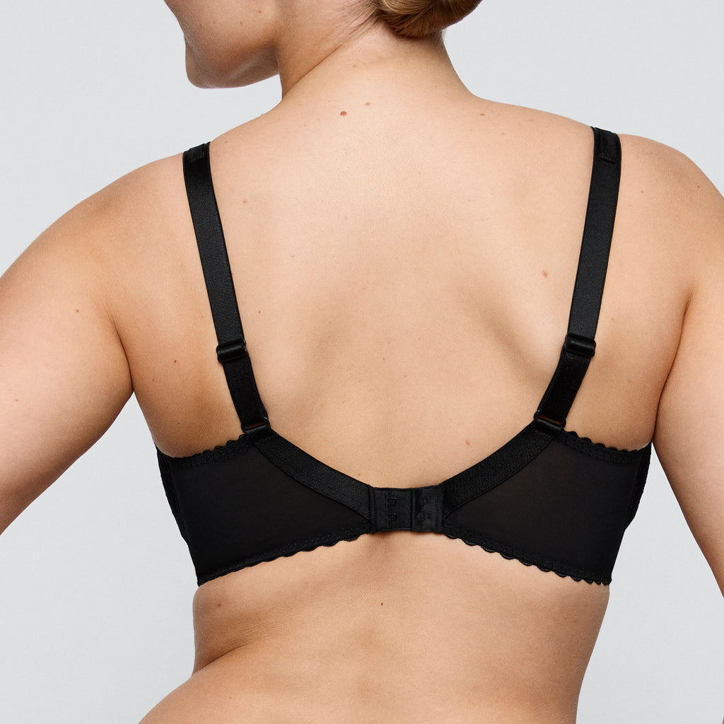 BH's zwart Prima Donna