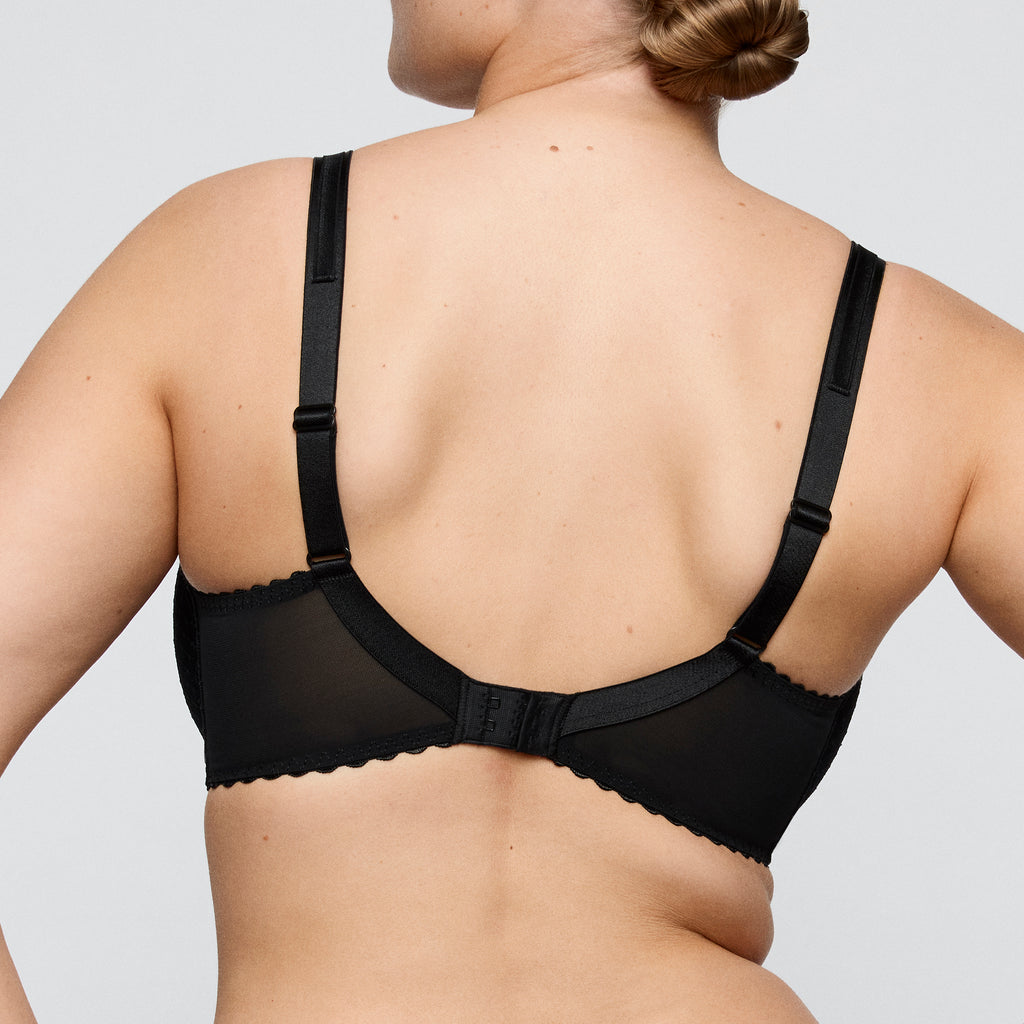 BH's zwart Prima Donna