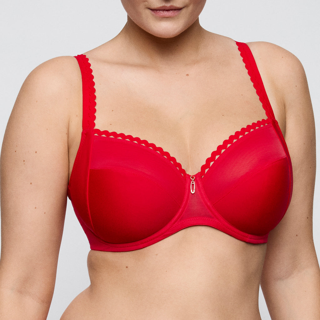 BH's rood Prima Donna Twist