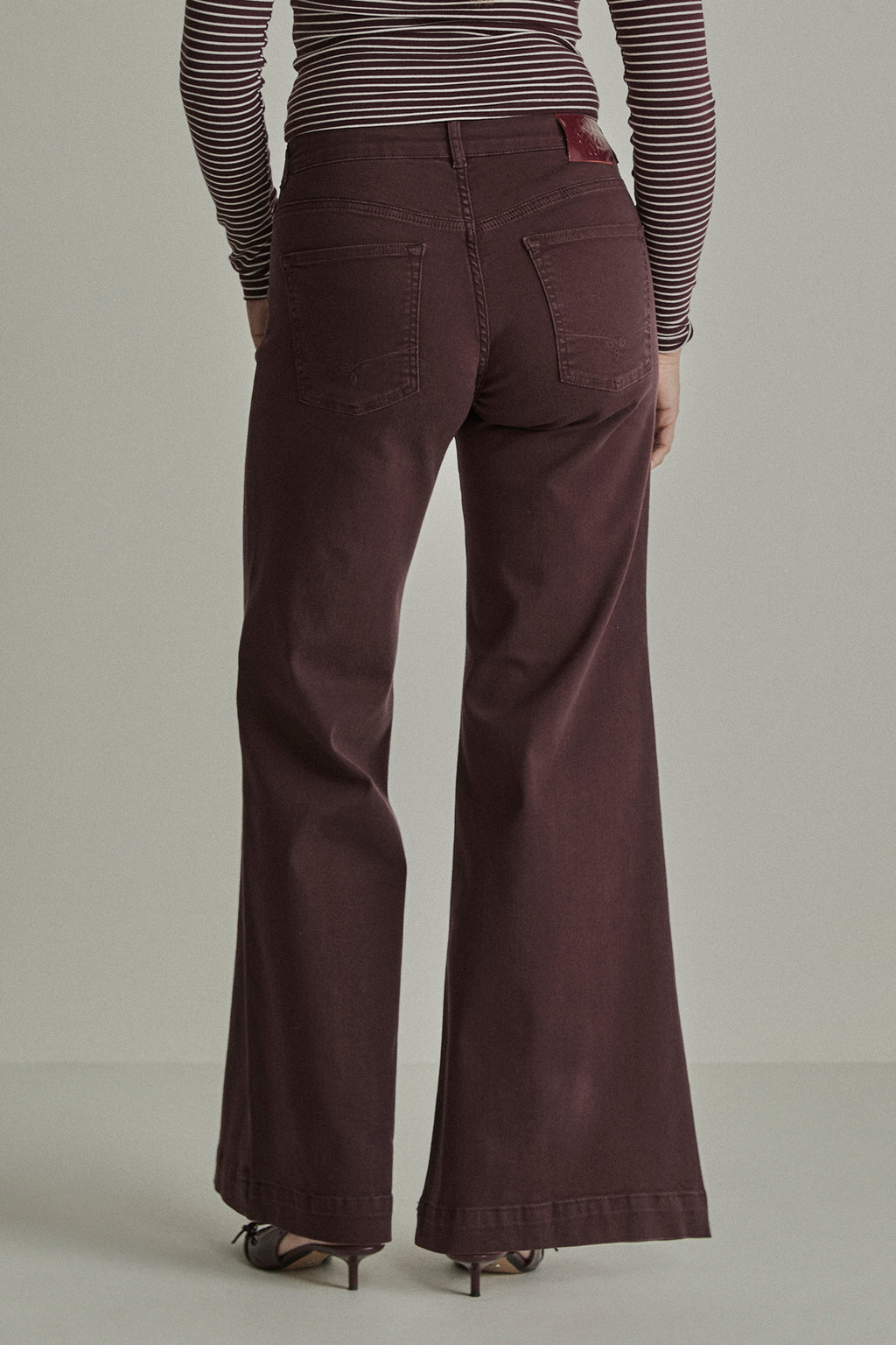 Jeans bordeaux PARA MI